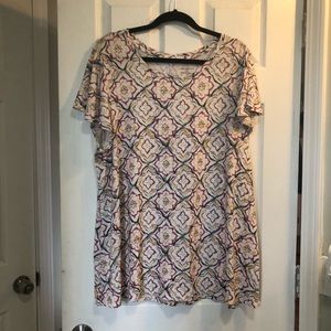 Soft flutter sleeve top. EUC size 18/20